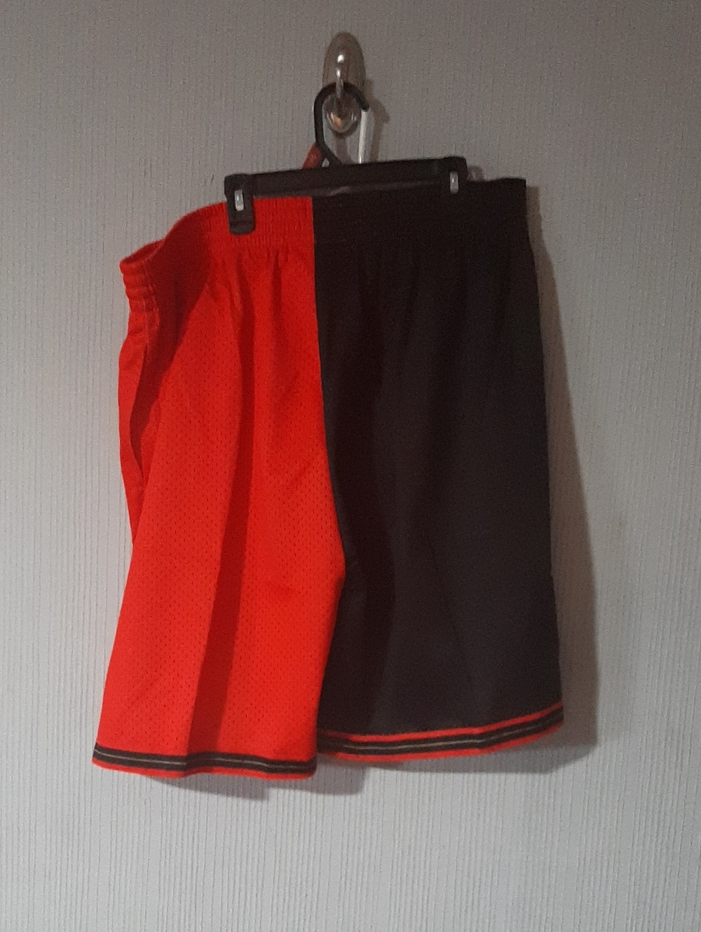 Philadelphia 76ers Mitchell & Ness Hardwood Classics 2000 Split Swingman Shorts - Picture 2 of 5